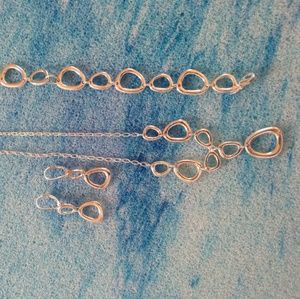 Necklace, earrings and bracelet